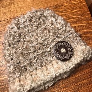 Messy bun beanie hat!